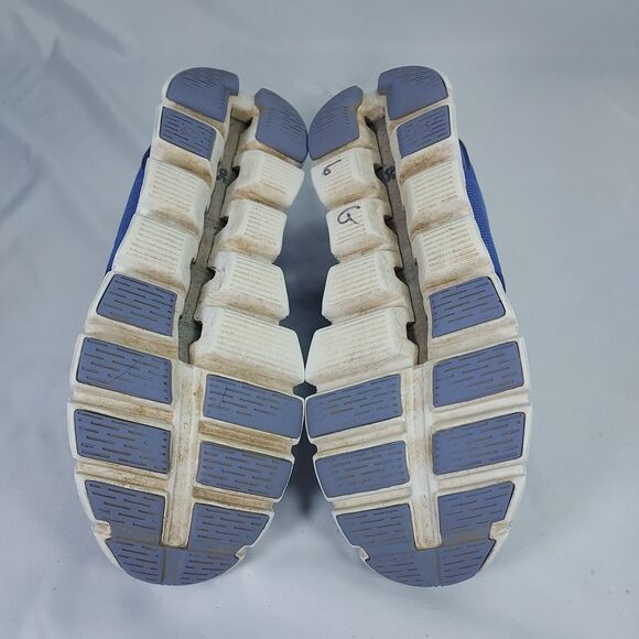 On Cloud Running Women’s 8 Blue Lightweight Athletic Running Sneakers - Picture 13 of 13